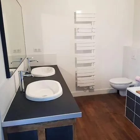 Les Saisonnieres 18 Personnes Avec Piscine *