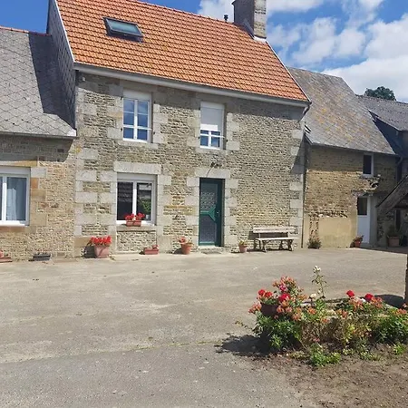 Villa Les Saisonnieres 18 Personnes Avec Piscine Ceaux