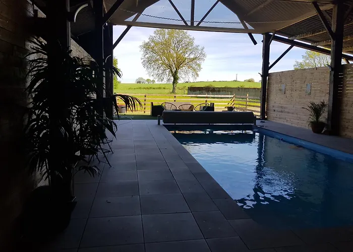 Villa Les Saisonnières 18 Personnes Avec Piscine Céaux