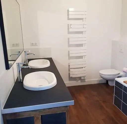 Les Saisonnières 18 Personnes Avec Piscine *