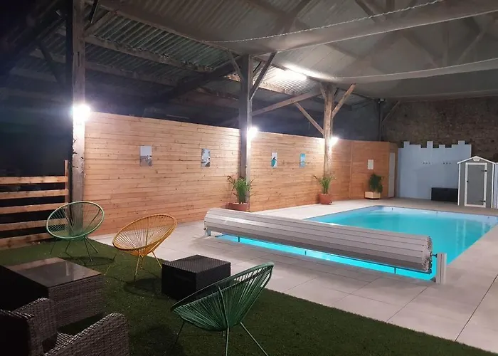 Les Saisonnières 18 Personnes Avec Piscine *